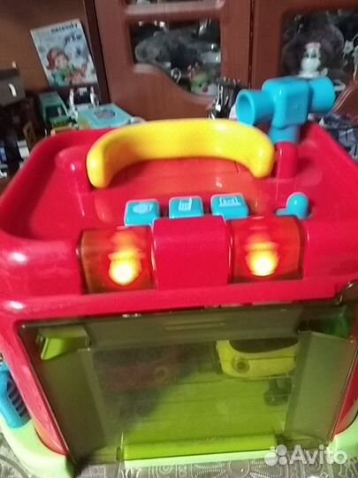 Гараж с машинками