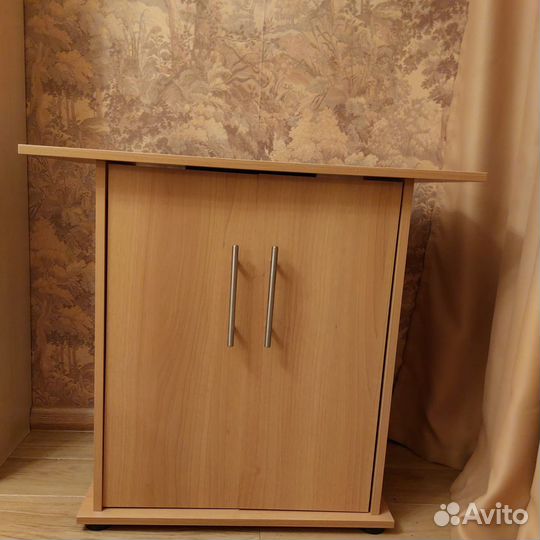 Аквариум с тумбой