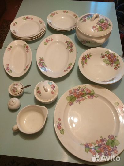 Столовый сервиз времён СССР