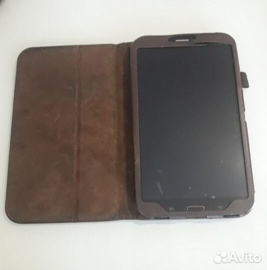 Планшет Samsung Galaxy Tab 3 8