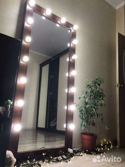 Гримерное зеркало