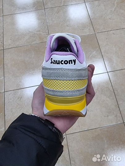 Кроссовки saucony