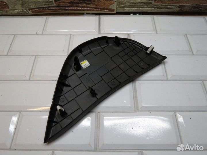 Накладка торпедо левая Hyundai Solaris