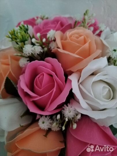 Розы из мыла в коробке