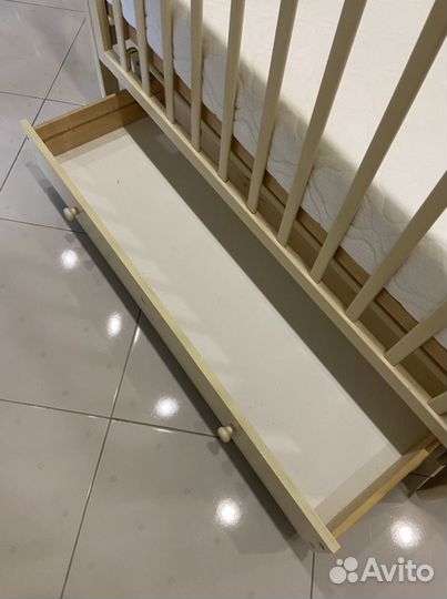 Детская кроватка