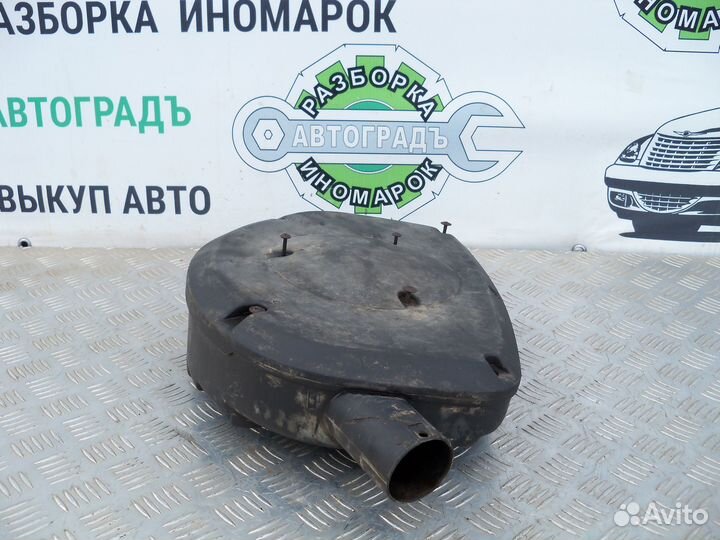 Корпус воздушного фильтра Golf 3 / Vento 1.6 AEE