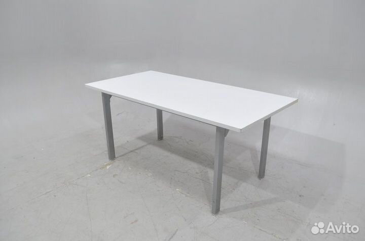 Офисная мебель стол