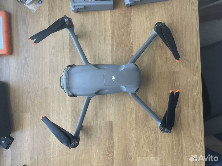 Квадрокоптер DJI Mavic Air 3 Fly more combo