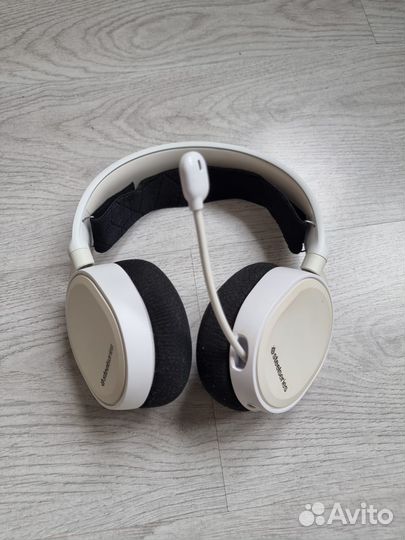 Гарнитура SteelSeries Arctis 3 White Edition