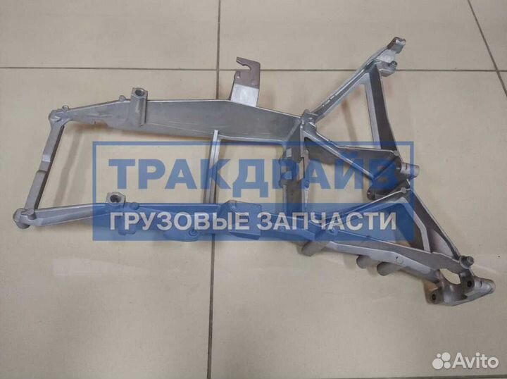 Кронштейн правой фары Даф хф 95 105 1862946