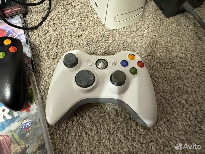 Xbox 360 LT3.0 (2 gamepad+kinect+11 игр)