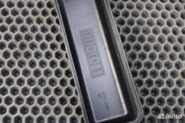 Блок предохранителей Mazda MPV LW3W L3DE