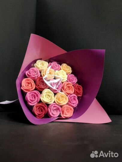 Розы из Белого Шоколада - 19 шт в Букете