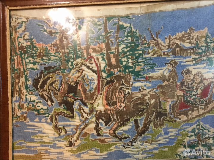 Картина вышивка крестиком в деревянной раме под ст