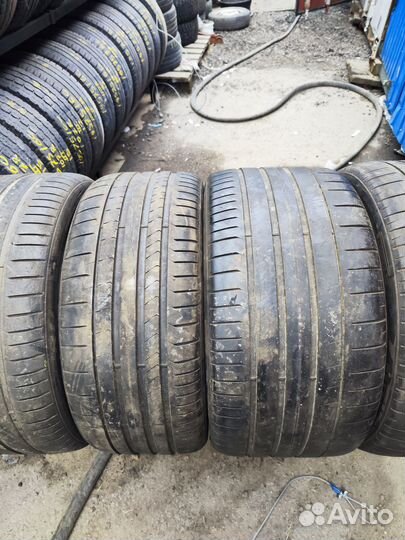 Pirelli P Zero PZ4 305/30 R21 и 265/35 R21 101