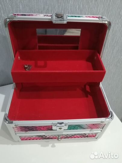 Шкатулка для украшений