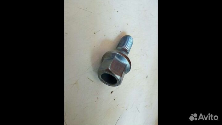 Колесные болты