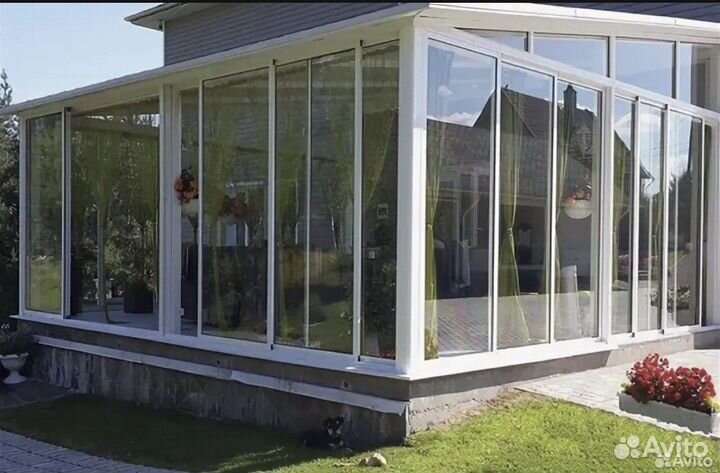 Остекление домов в профиле Rehau