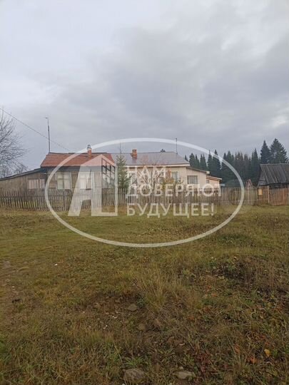 Дом 57 м² на участке 24,8 сот.