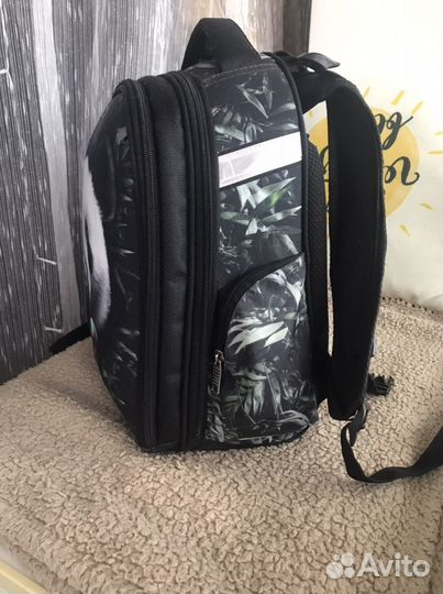 Рюкзак школьный