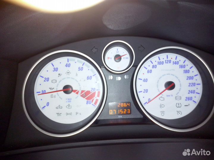 Накладка на панель приборов Opel