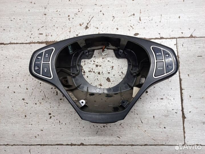 Блок кнопок в руль Kia Ceed 1