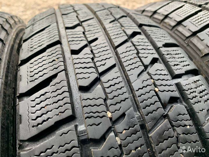 Goodyear Ice Navi Zea II 205/60 R16