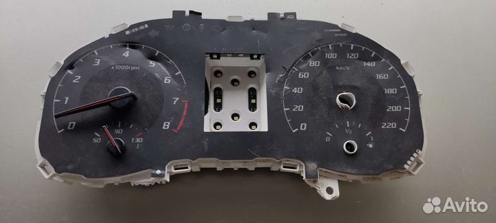 Панель приборов на Hyundai Solaris 2