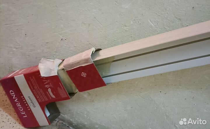 Карнизы и держатели для карнизов