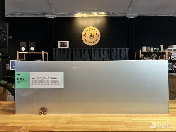 Korg kross2-61-MB рабочая станция в Наличии