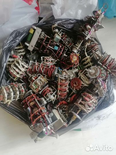 Радиодетали переключетели галетные