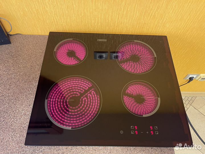 Независимая панель Zanussi, Румыния