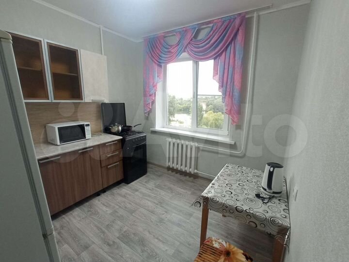 2-к. квартира, 52 м², 6/9 эт.