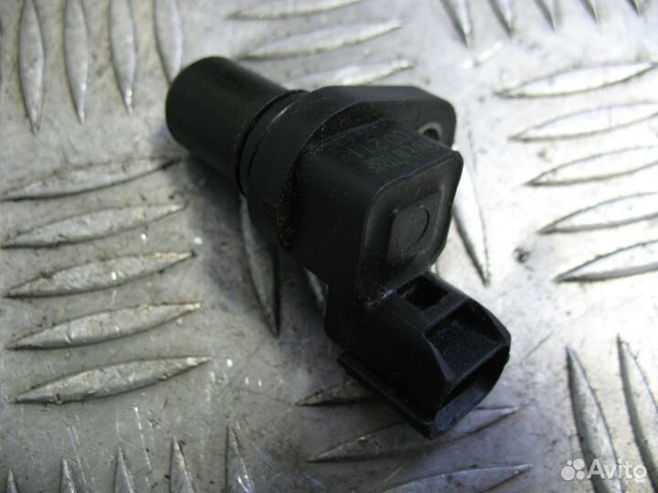 Датчик положения распредвала mitsubishi Montero