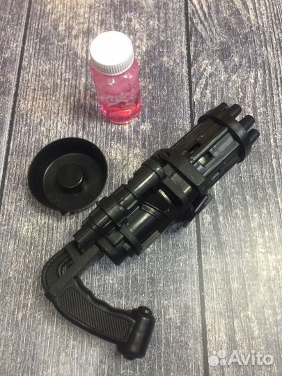 Пистолет для мыльных пузырей