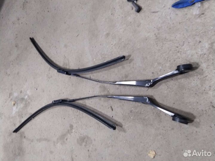 Поводок дворника ford focus3
