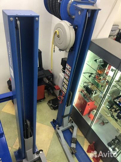 Подъемник автомобильный 2х стоечный Brann Т4