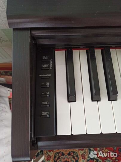 Yamaha ydp 144R цифровое фортепиано