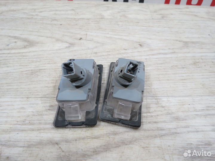 Фонарь подсветки номера Hyundai Solaris 2