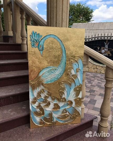 Картина Павлин в золоте