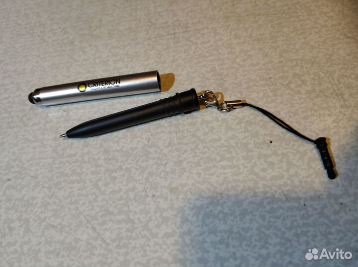 Стилус для управлениe смартфоном в перчатках