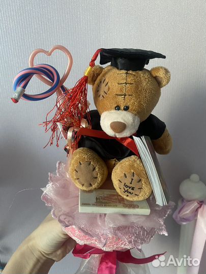 Букет медведь выпускник