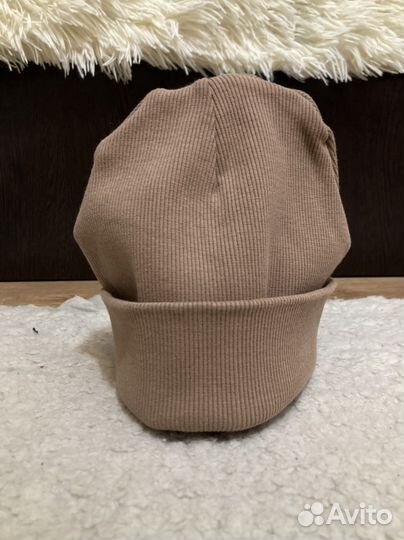 Шапки разных цветов для всей семьи