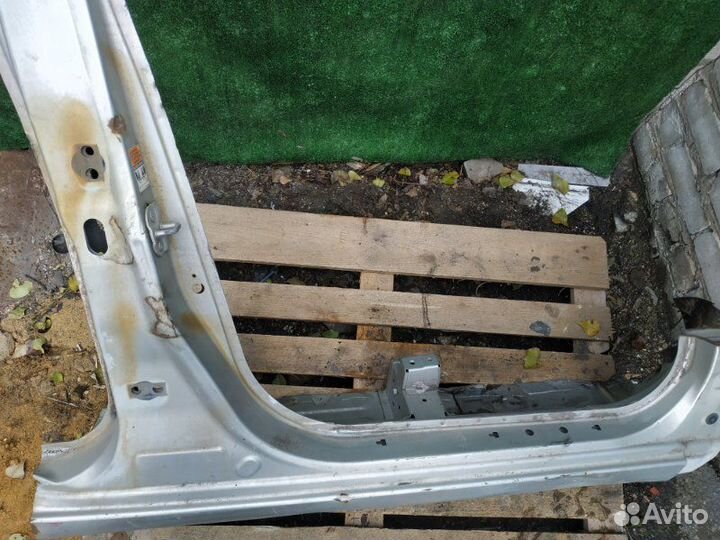Порог правый Suzuki Sx4 седан M16A 2007-2014