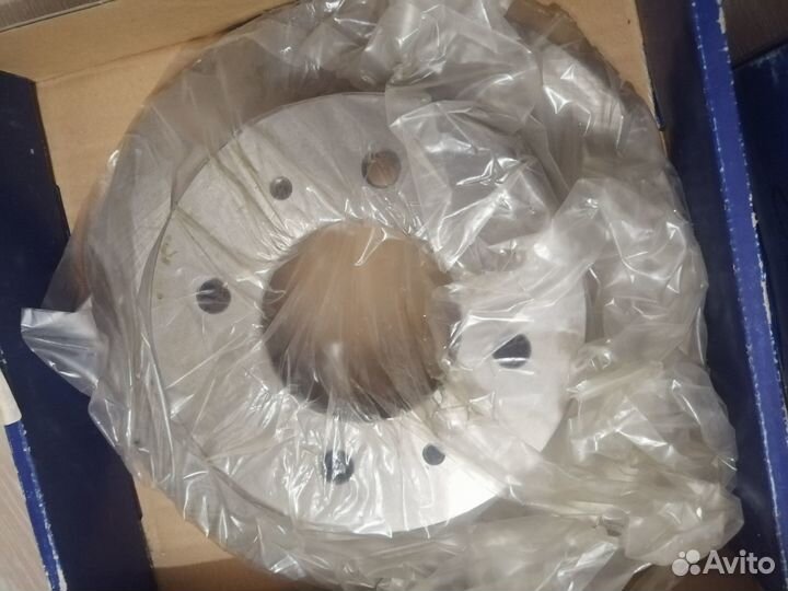 Диски тормозные задние на Hyundai Elantra 00-06г