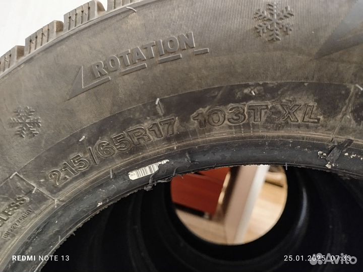 Roadmarch Winter XPro Studs 77 215/65 R17