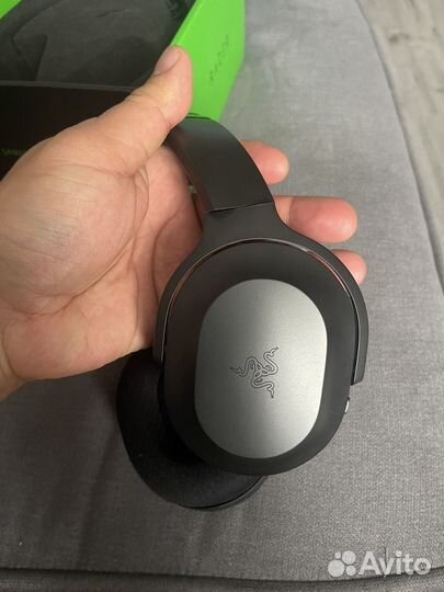 Наушники Razer barracuda Black Edition