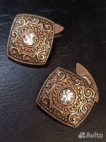 Крупные Запонки 