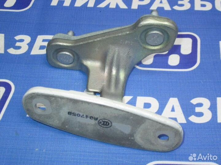 Петля двери верхняя передняя левая Mercedes E W212