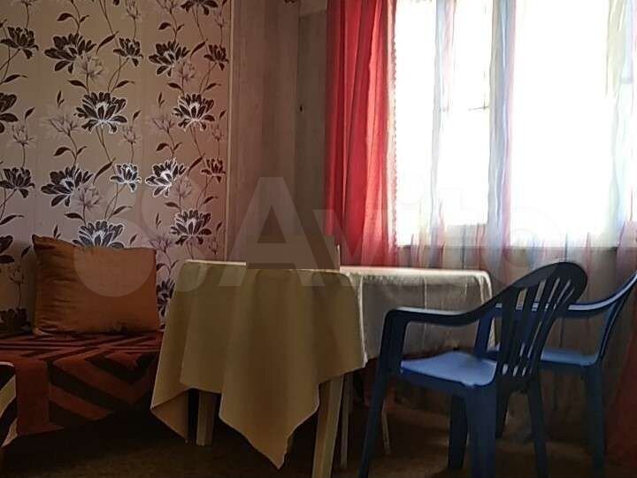 Комната 40 м² в 2-к., 1/2 эт.